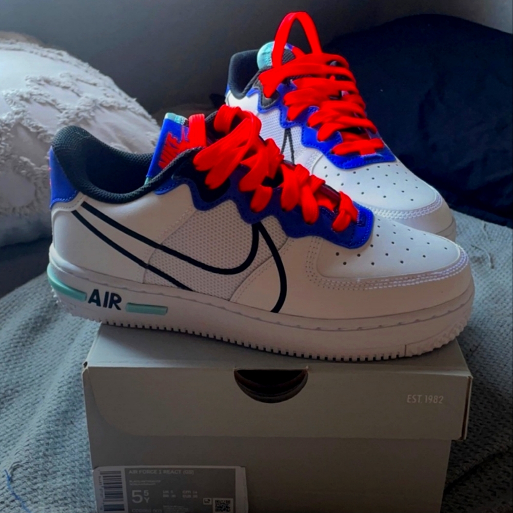 Nike Air Force 1 react (GS) - Picture 4 of 4